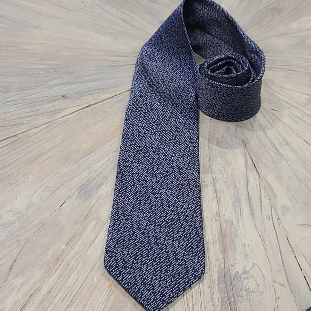 Lanvin 100% silk tie blue